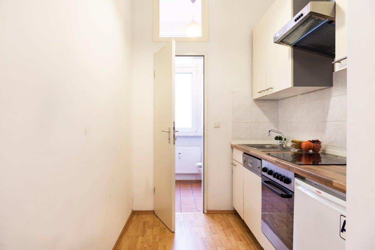 One Bedroom Apartment Berlin Neukoelln المظهر الخارجي الصورة
